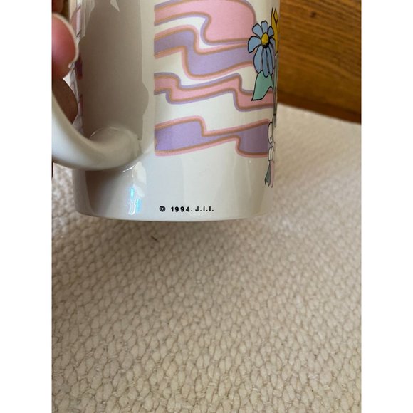 Vintage J.I.I. 1994 Rabbit Bunny Mug with Gold Trim Pastel Flowers - Picture 4 of 9